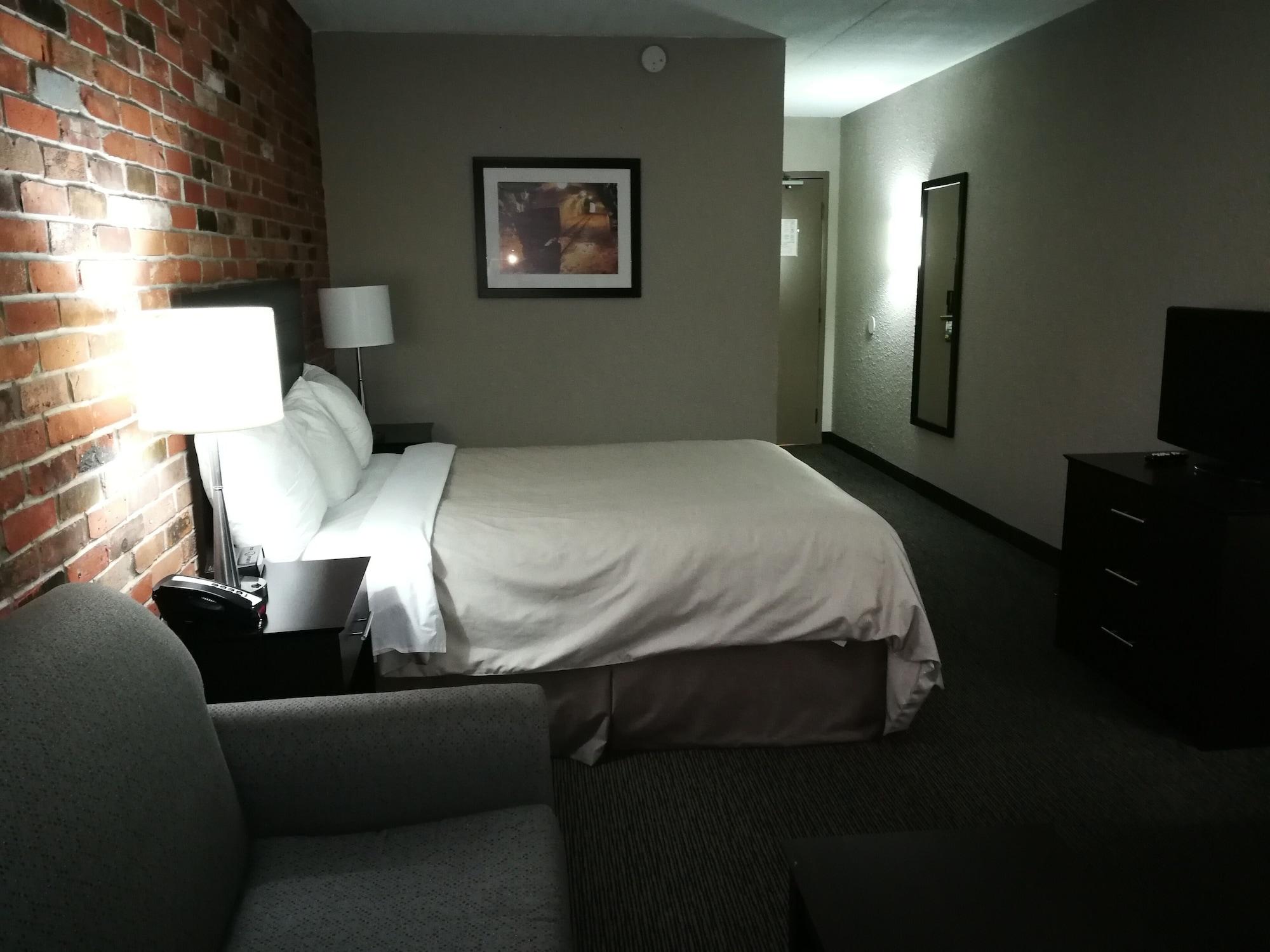 Super 8 By Wyndham Timmins On Hotell Eksteriør bilde